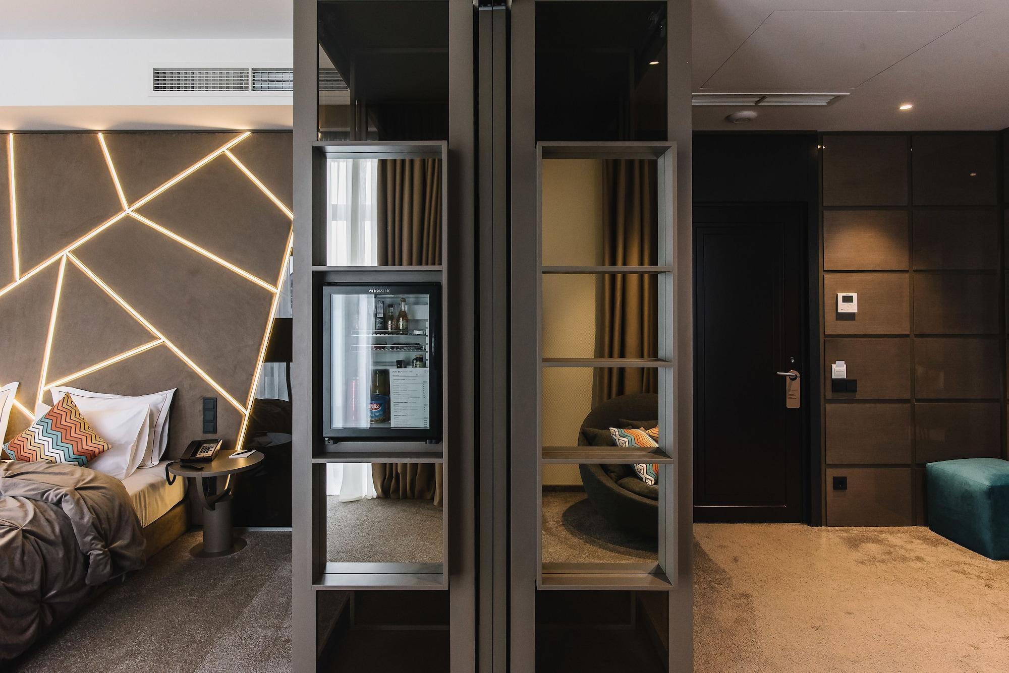 Noble Boutique Hotel Luck Kültér fotó