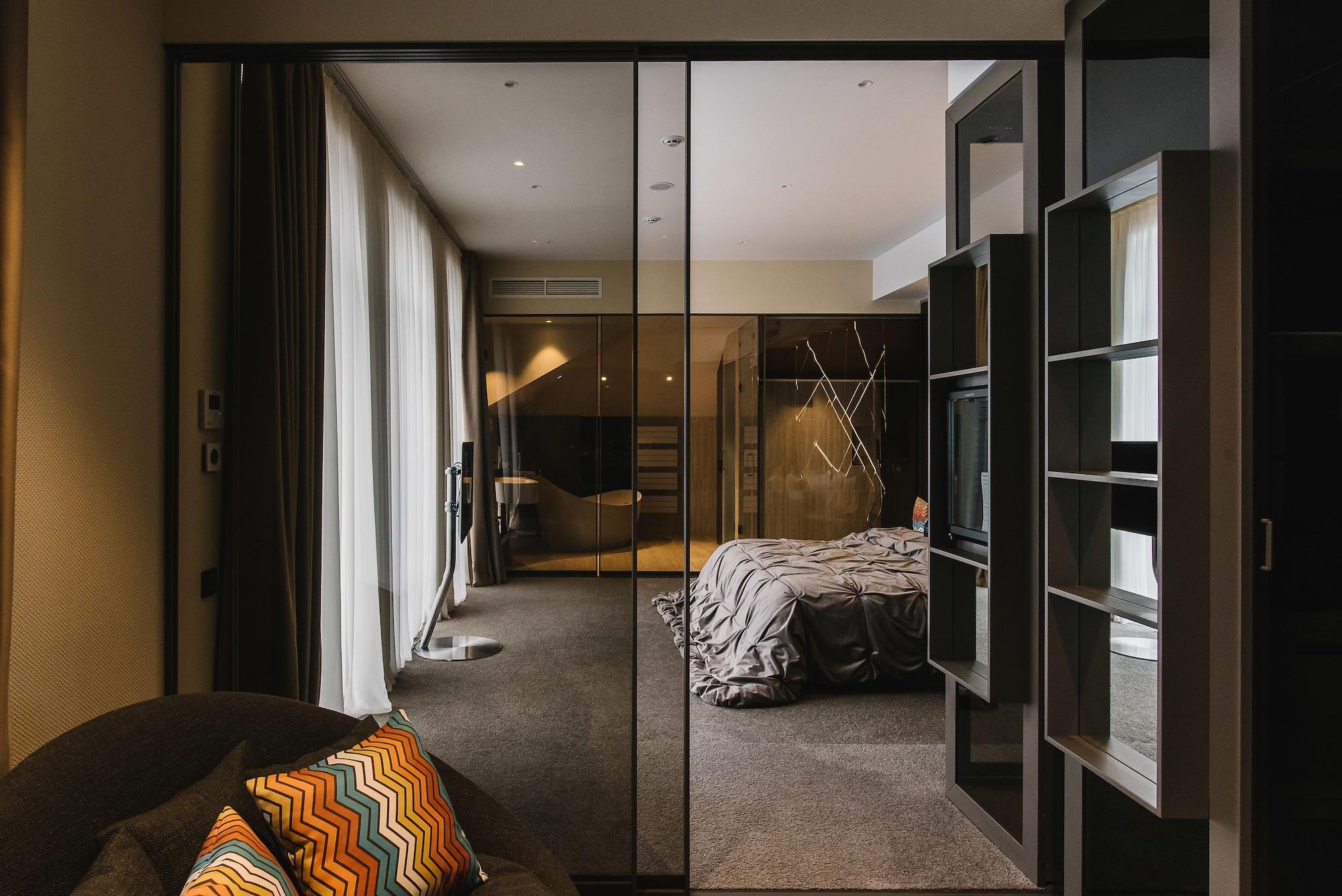 Noble Boutique Hotel Luck Kültér fotó