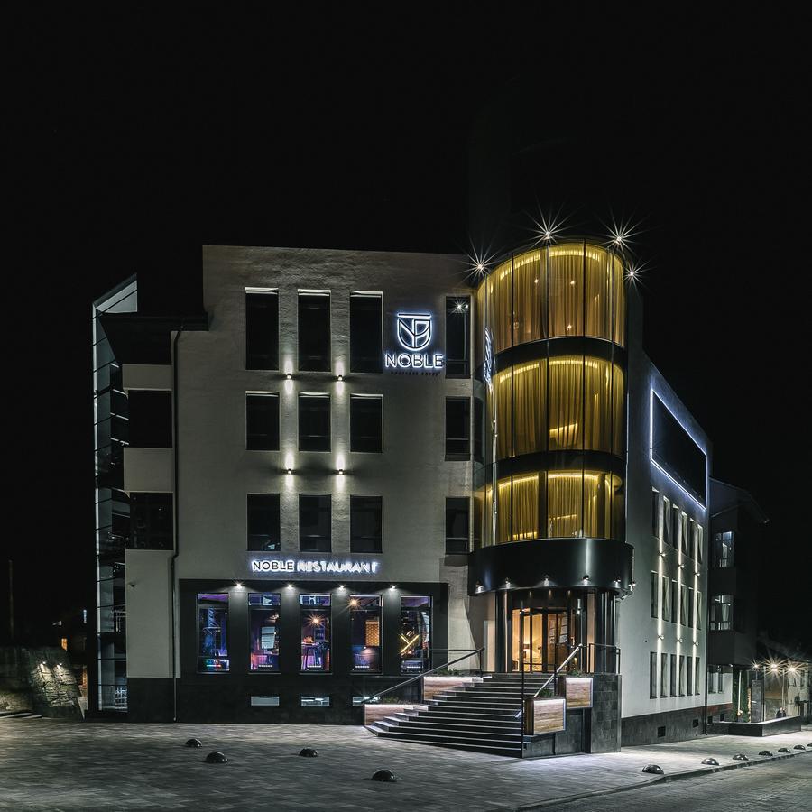 Noble Boutique Hotel Luck Kültér fotó